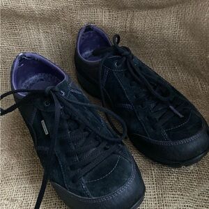Women's Black and Purple Sneakers